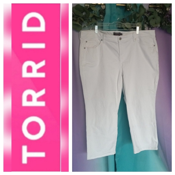 Torrid White Jeans VINTAGE STRETCHY - Picture 1 of 6